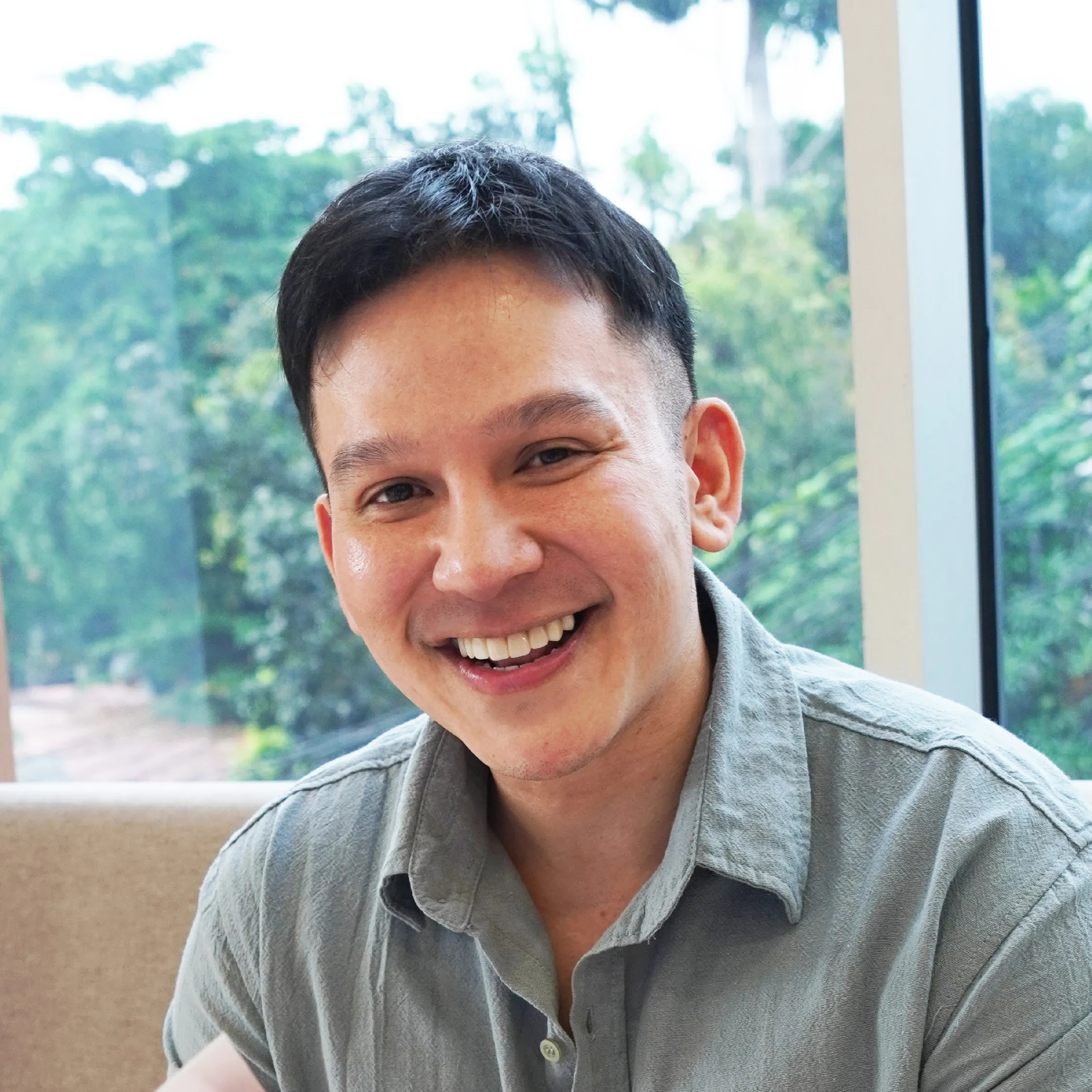 review vinir jordi onsu